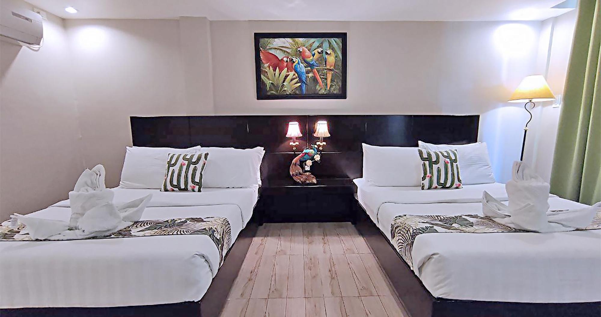 Casa Almarenzo Bed & Breakfast Bolinao Exterior foto